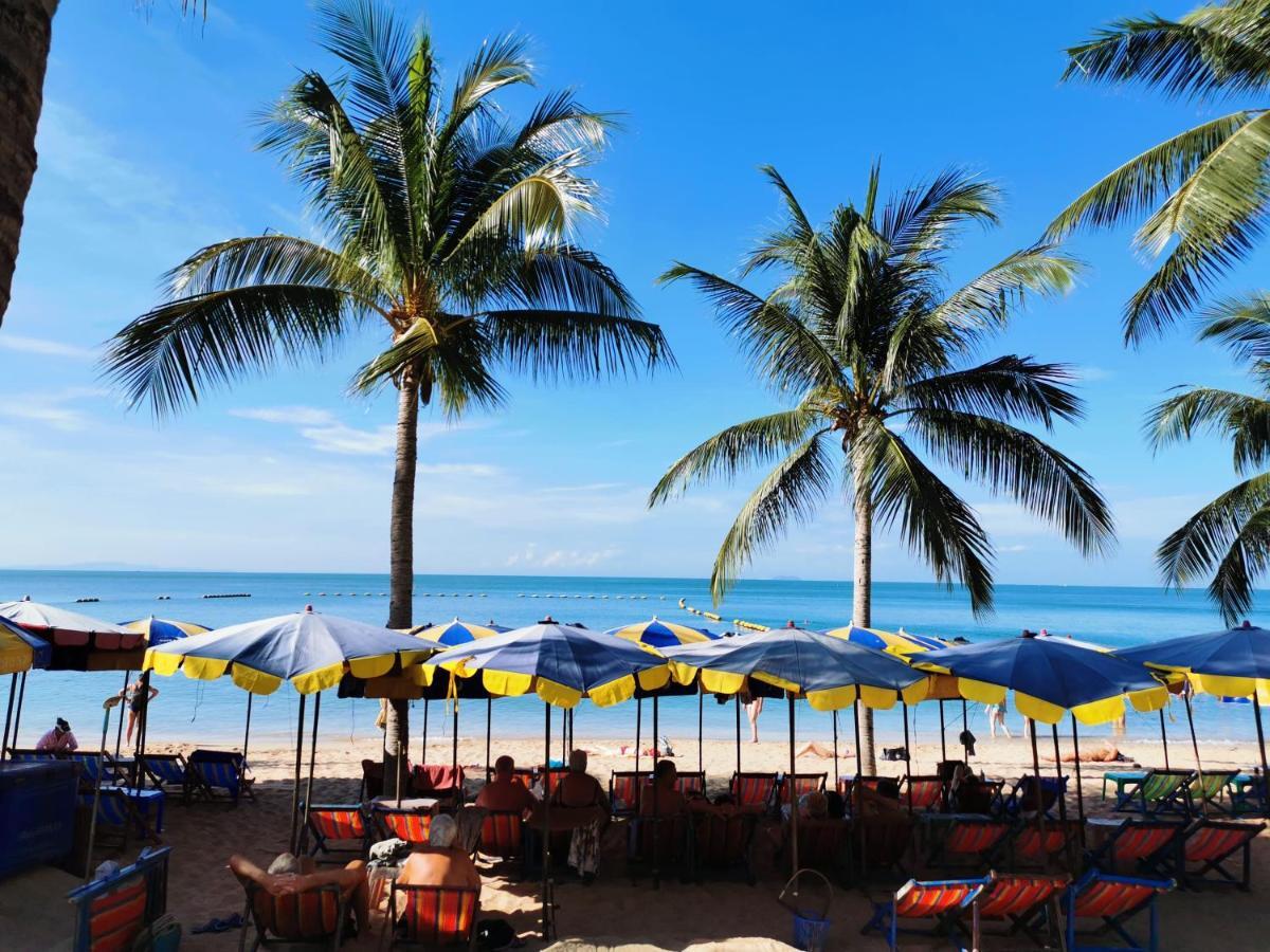 Jellyfish Hostel Pantai Jomtien Bagian luar foto